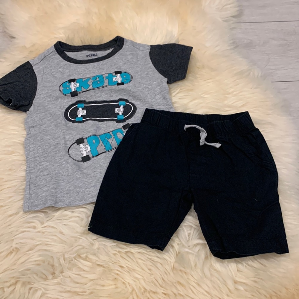 Pekkle Shorts & T-Shirt Set in Skateboard Design Black/Gray/Teal in Size 2T